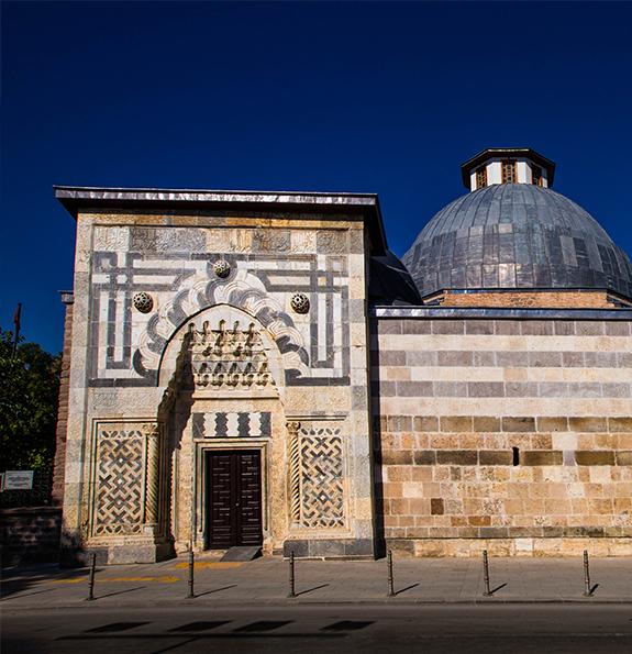 Karatay Medresesi Çini Eserler Müzesi